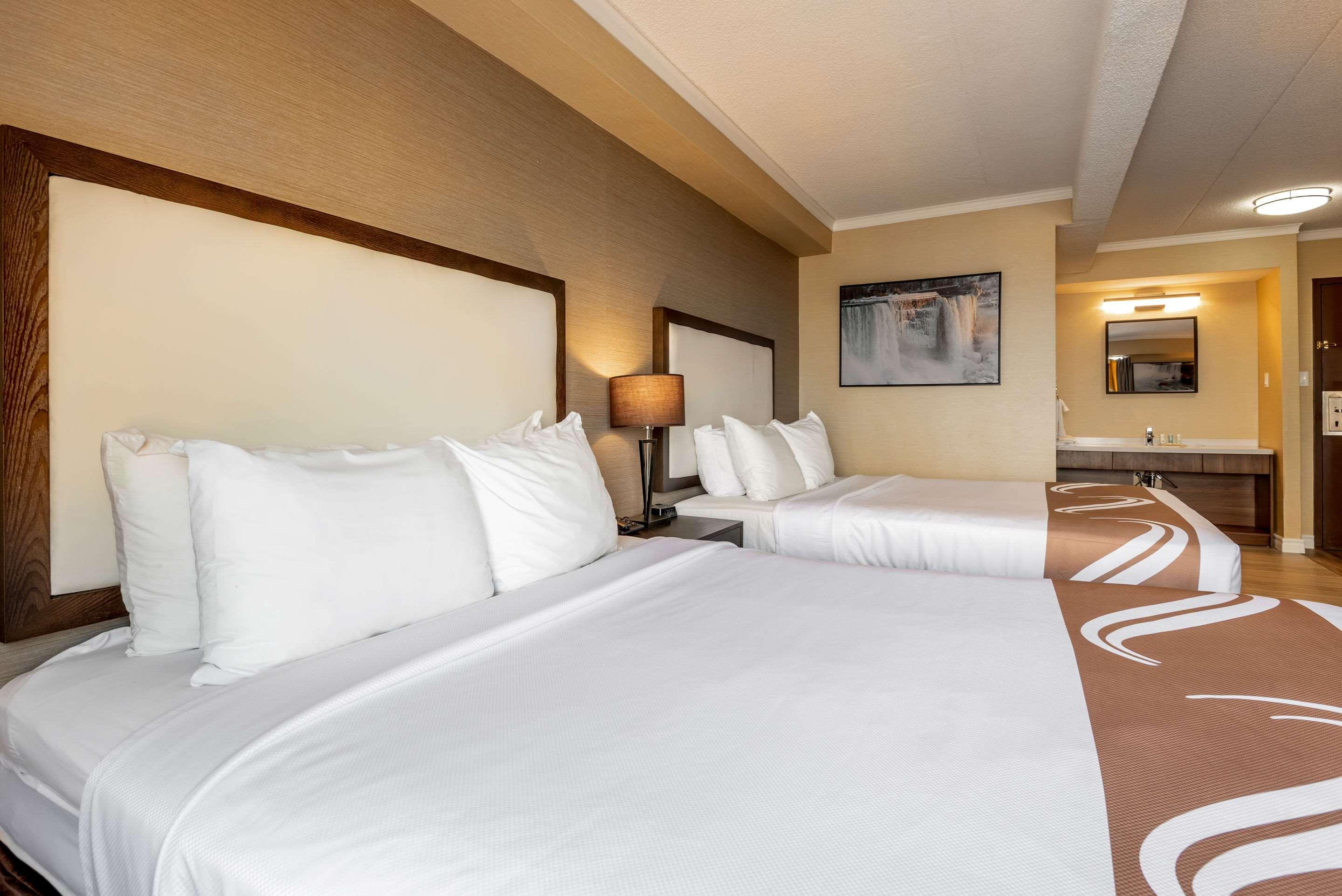 Quality Inn And Suites Niagara Falls Exterior foto